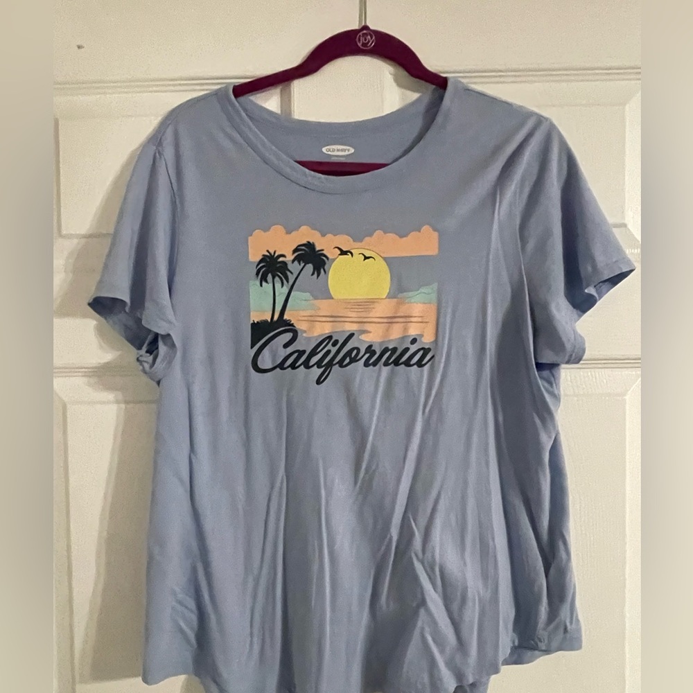 Old Navy Graphic Tee